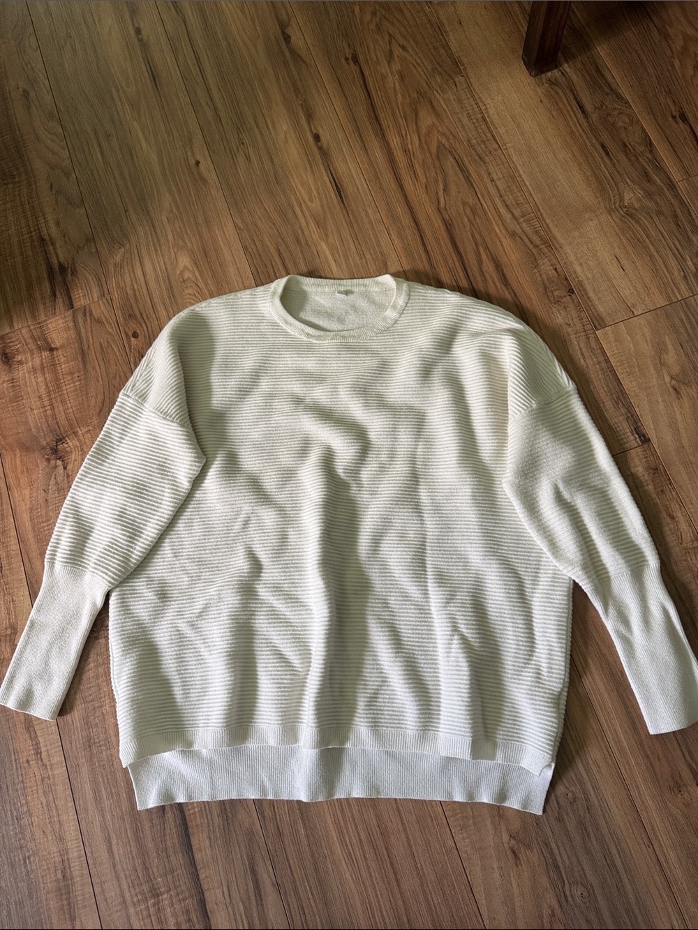 Women’s white Crewneck Sweater